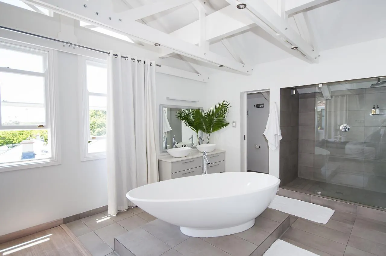 Cricklewood Place - Luxury Holiday Homes Cape Town