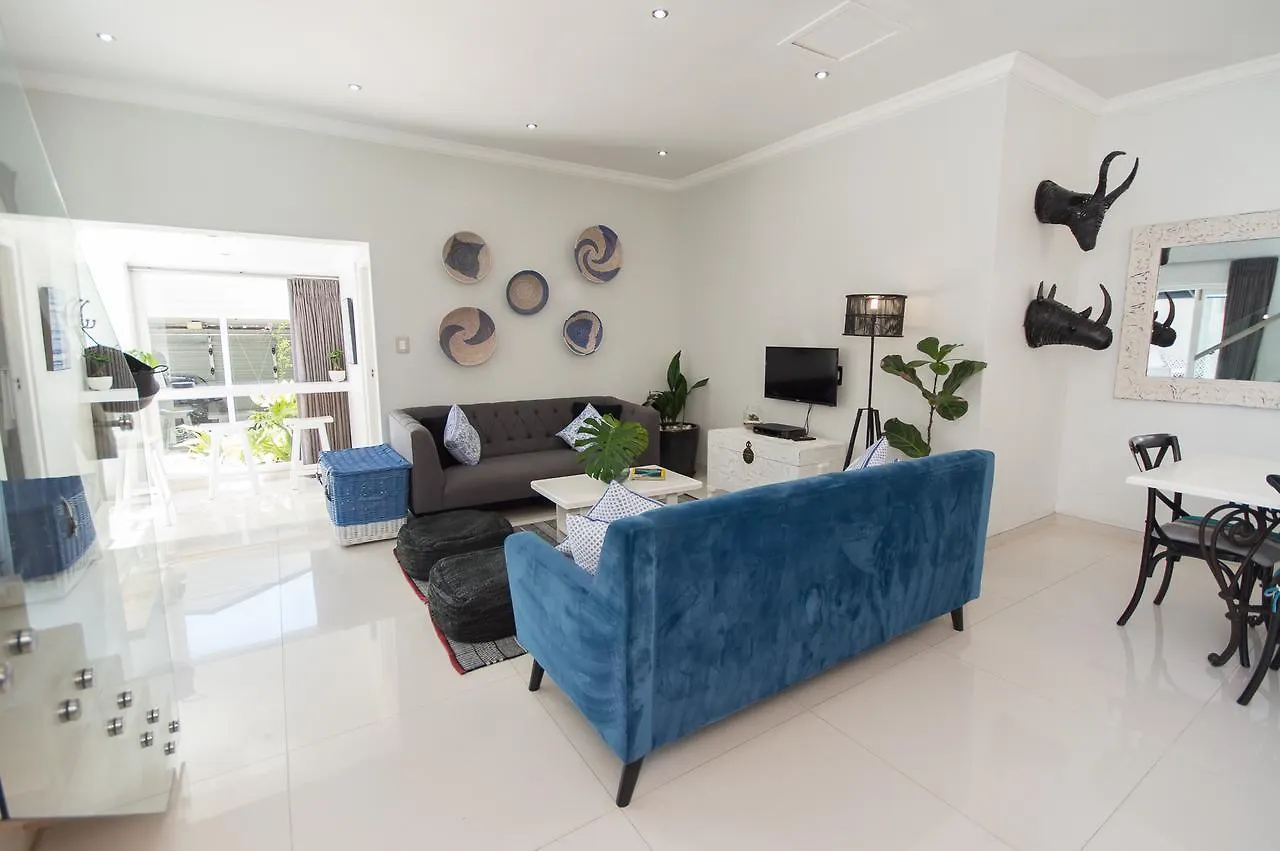 Villa Cricklewood Place - Luxury Holiday Homes Cape Town South Africa