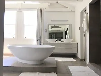 Cricklewood Place - Luxury Holiday Homes Cape Town South Africa