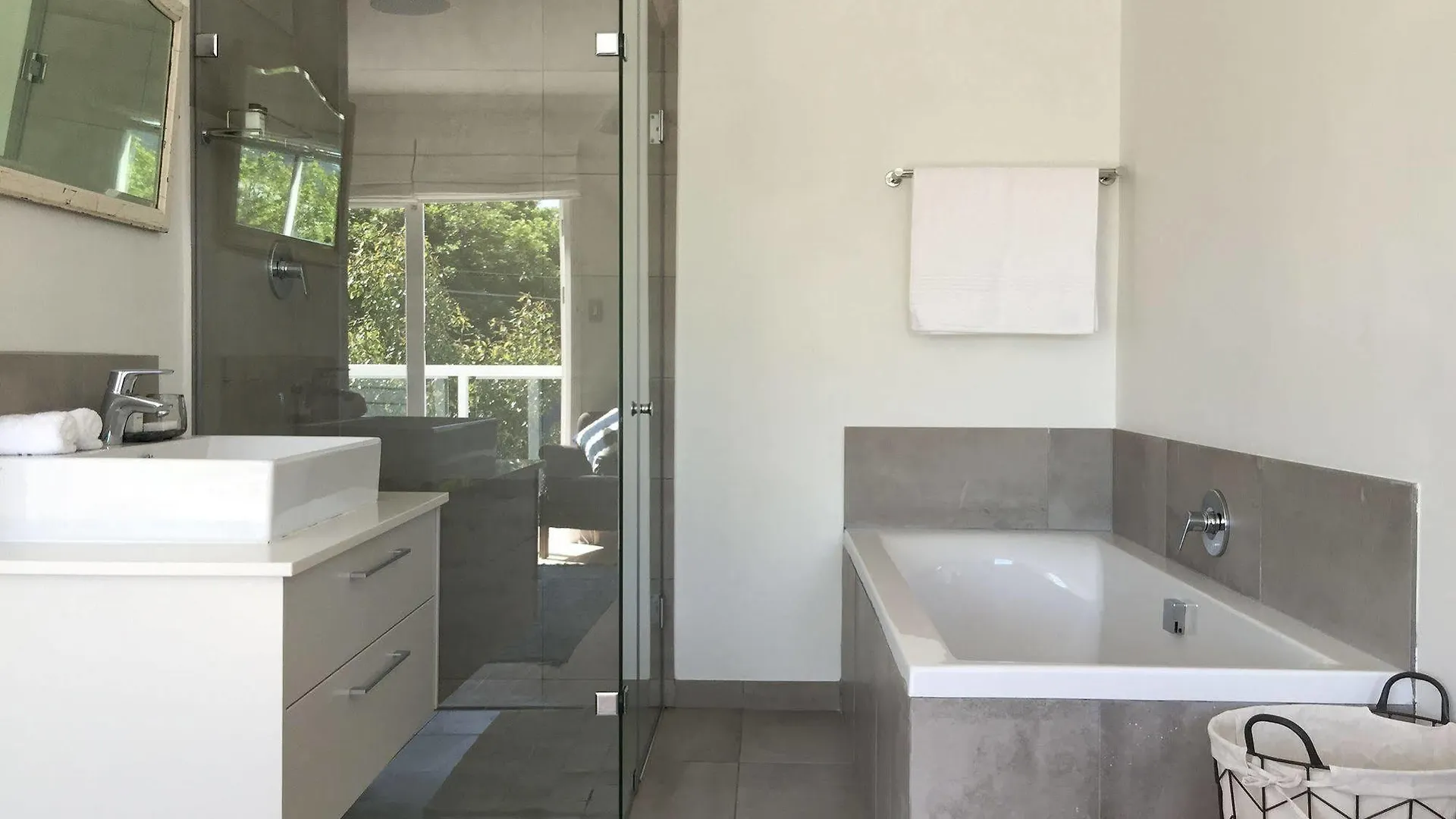 Villa Cricklewood Place - Luxury Holiday Homes Cape Town